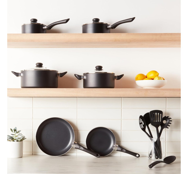 Amazon Basics Batterie de cuisine anti-adhésive 8 pièces, Noir